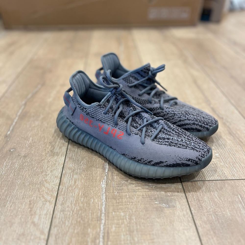 Adidas Yeezy Boost 350 V2 Size 10